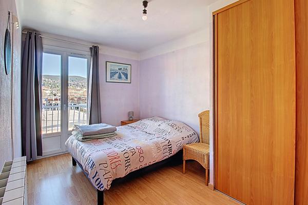 A VENDRE DRAGUIGNAN Appartement 3 chambres, BALCON, PLACE DE STATIONNEMENT