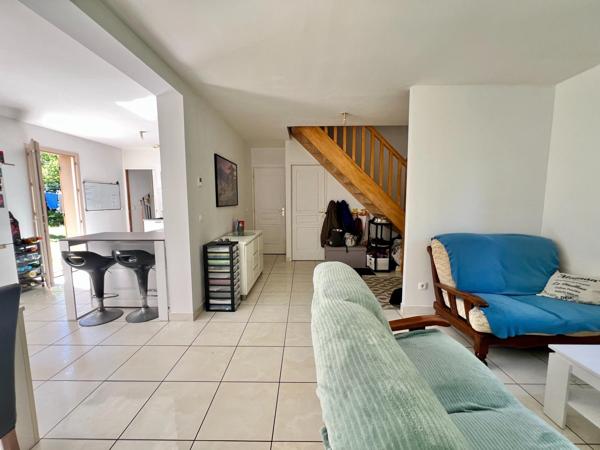 En village, maison 3 chambres de 82 m²