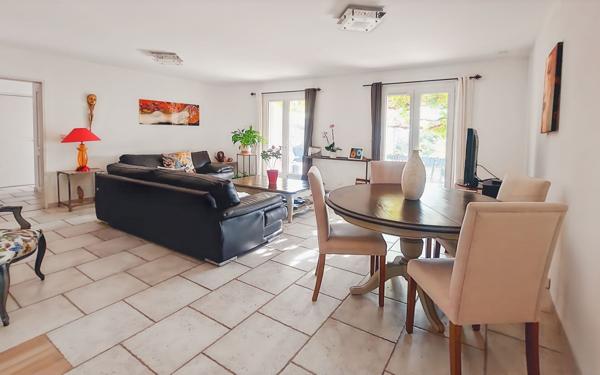 Maison à vendre    5 pièces •  Manosque