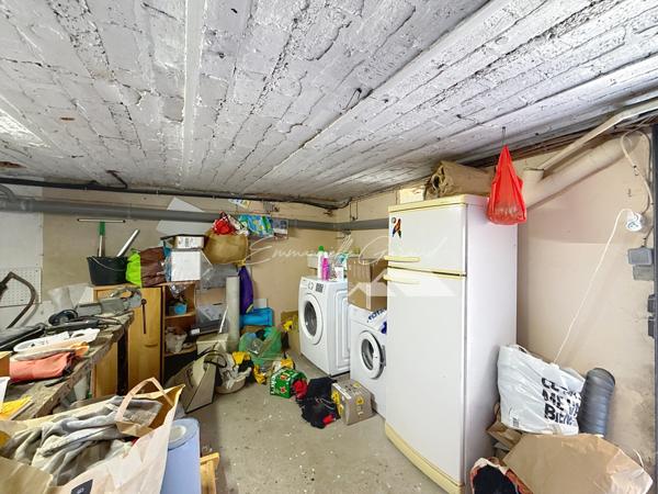 Millau (12100) Quartier des Aumières // Maison 6 pièces 105 m2 habitables environ avec jardin, piscine et spa