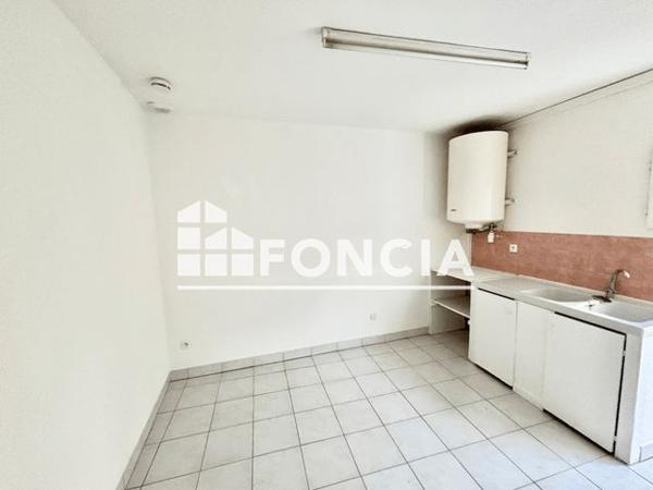 Location Studio 25 m² - 37 RUE DES BRANDONS Guilherand-granges 07500