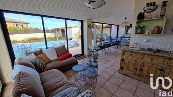 Maison traditionnelle 7 pièces de 233 m² à Valensole (04210)