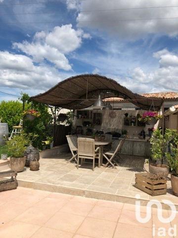 Maison traditionnelle 7 pièces de 233 m² à Valensole (04210)