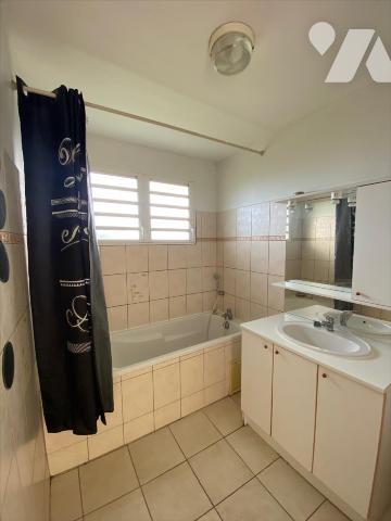 AU TAMPON  résidence OPALE T3 vue mer