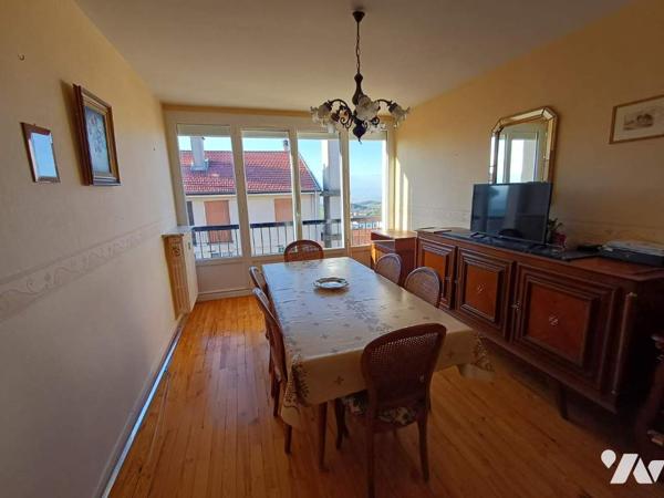 Appartement Saint Héand avec garage et cave