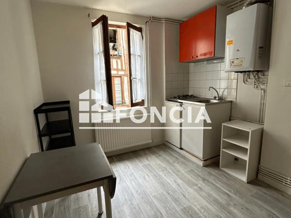 Location Studio 24.74 m² - 1 RUE DES URSULINES Limoges 87000