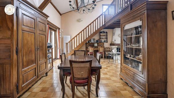 À vendre - Maison traditionnelle, 5 pièces située à Chavanoz (38230)