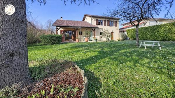 À vendre - Maison traditionnelle, 5 pièces située à Chavanoz (38230)
