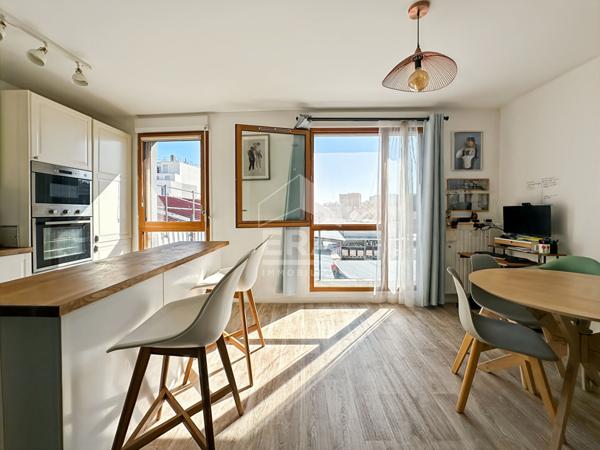 Appartement Montreuil 3 pièce(s) 63,01 m² avec place de parking en sous-sol et  grand local vélo