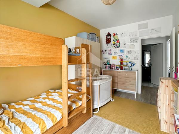 Appartement Montreuil 3 pièce(s) 63,01 m² avec place de parking en sous-sol et  grand local vélo