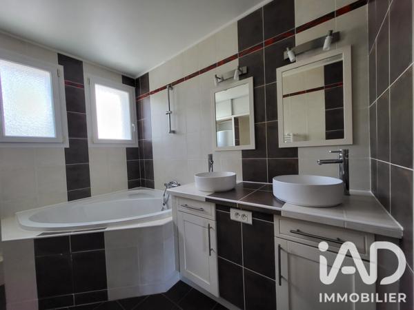 Location appartement 4 pièces 67,98 m² Châlons-en-Champagne
