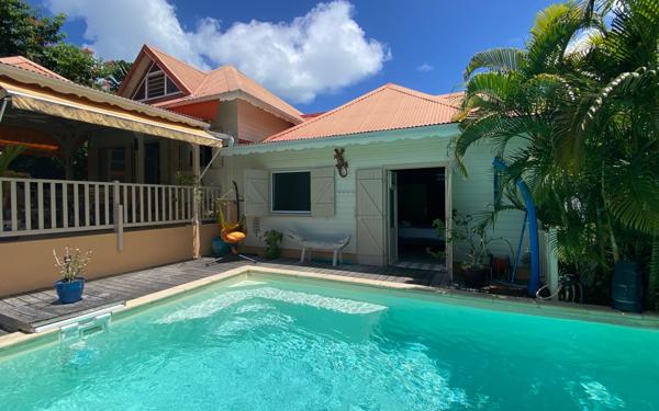 Maison à vendre    4 pièces •  Les Trois-Îlets