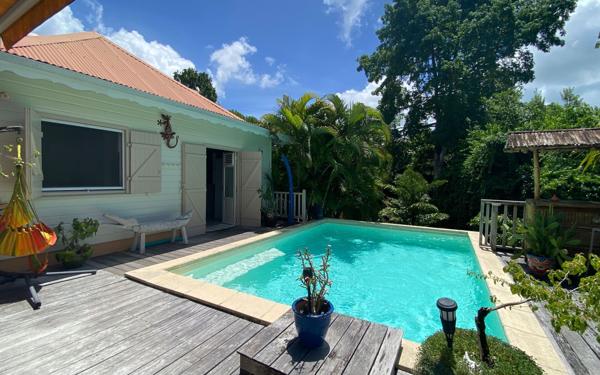 Maison à vendre    4 pièces •  Les Trois-Îlets