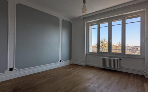 Appartement à vendre    4 pièces • 106,60 m2 Dijon