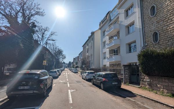 Appartement à vendre    4 pièces • 106,60 m2 Dijon