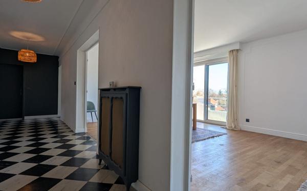 Appartement à vendre    4 pièces • 106,60 m2 Dijon