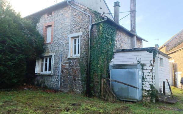 Maison à vendre    2 pièces •  Fleurat