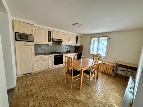 Pavillon 4 chambres + bureau avec terrain de 640m2