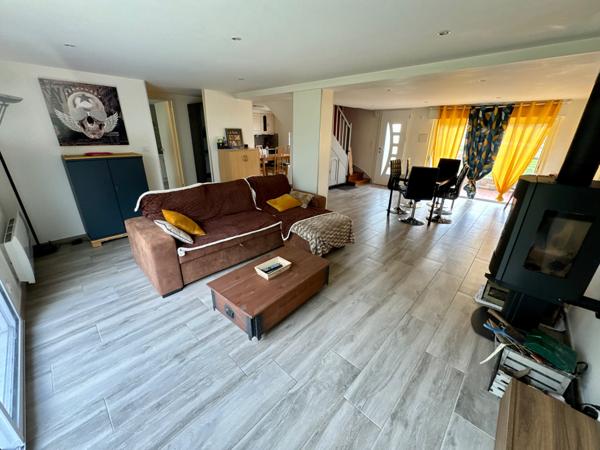 Pavillon 4 chambres + bureau avec terrain de 640m2