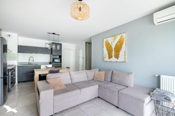 Appartement à vendre |  Saint-Priest |  3 pièces | 57 m²