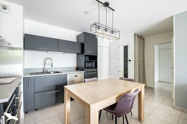 Appartement à vendre |  Saint-Priest |  3 pièces | 57 m²