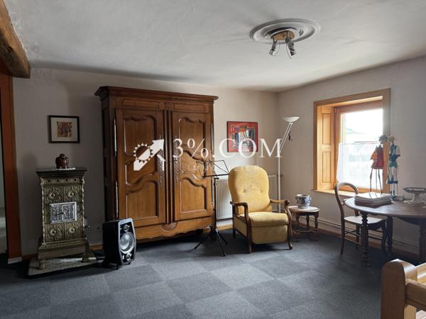 Maison
                                                                                                                                                                                                                                                                                                                        8 pièce(s)                                                                                                                                                                                                          5 chambre(s)                                                                                                                                                                                                          242  m²