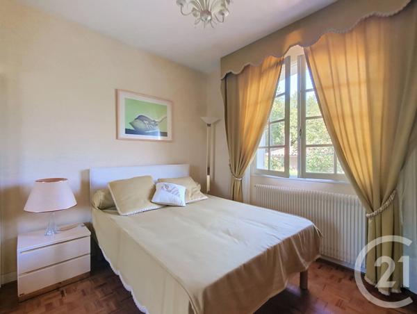 Maison à vendre  5 pièces - 130 m 2   ARCACHON  - 33