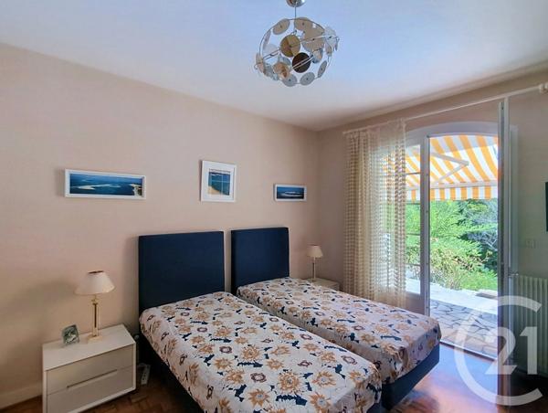 Maison à vendre  5 pièces - 130 m 2   ARCACHON  - 33