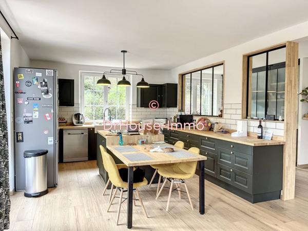 Maison à vendre 9 pièces de 214 m²