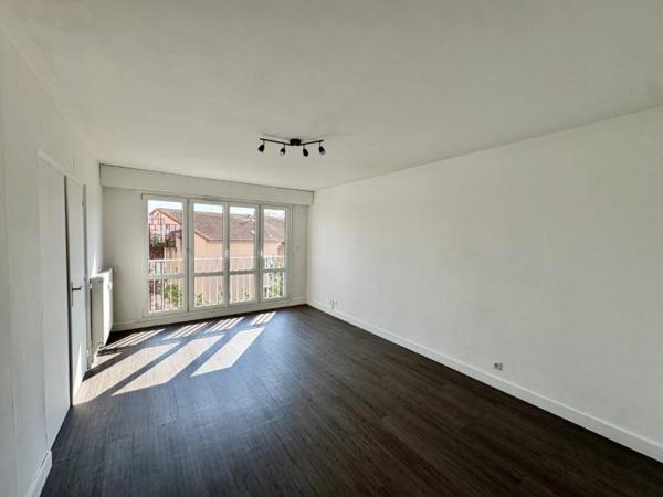 APPARTEMENT T2 A LOUER A ROANNE - CENTRE VILLE