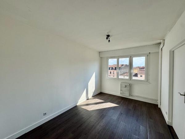APPARTEMENT T2 A LOUER A ROANNE - CENTRE VILLE