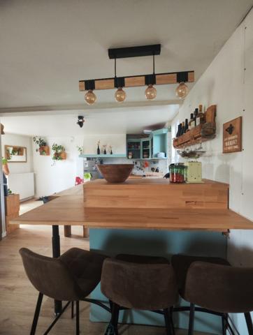 Propriété de 2.17 ha avec maison de 115 m² et dépendances