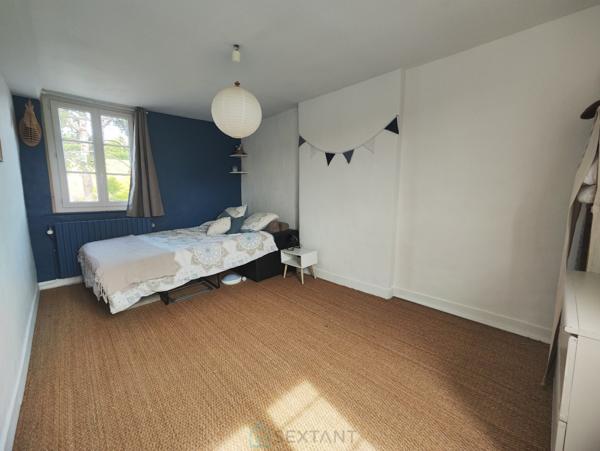 Propriété de 2.17 ha avec maison de 115 m² et dépendances