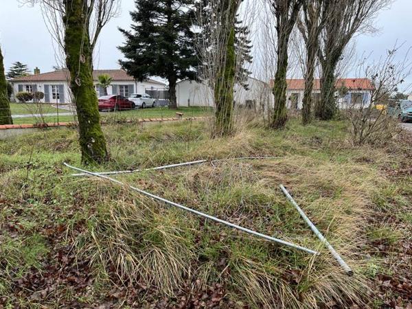 Terrain à vendre |  Dompierre-sur-Mer |  400 m²