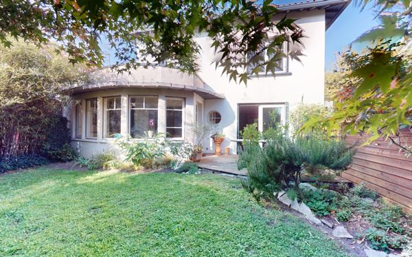 Maison à vendre    4 pièces • 184 m2 Toulouse