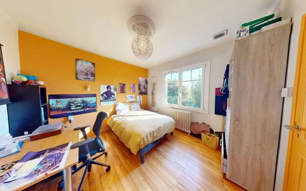 Maison à vendre    4 pièces • 184 m2 Toulouse