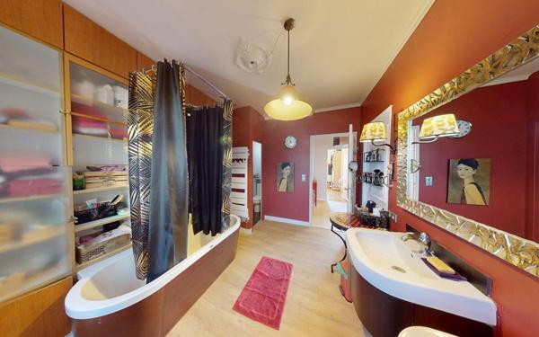 Maison à vendre    4 pièces • 184 m2 Toulouse