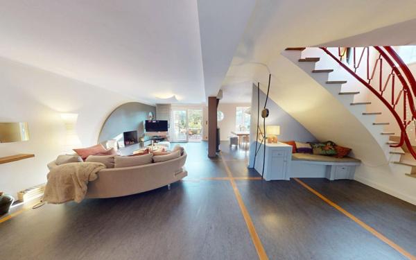 Maison à vendre    4 pièces • 184 m2 Toulouse