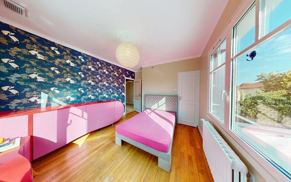 Maison à vendre    4 pièces • 184 m2 Toulouse