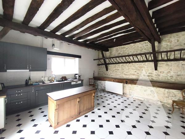 Maison 8 pièces 223.45 m2