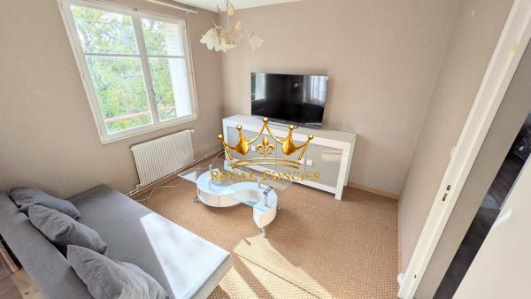 Appartement dans immeuble au calme proche du centre
