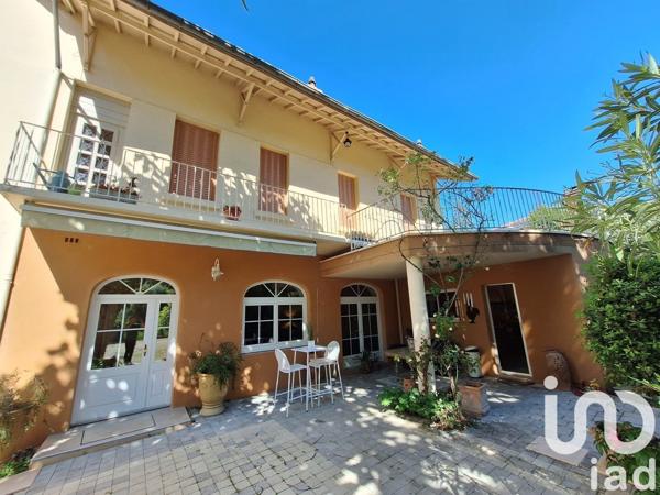 Maison de ville 12 pièces de 280 m² à Crest (26400)