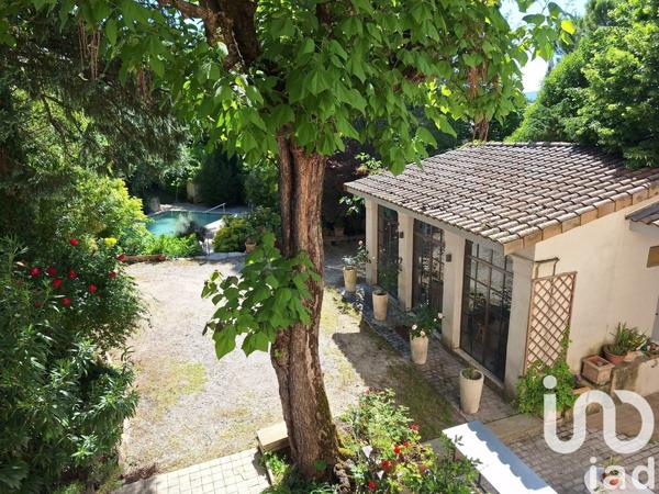 Maison de ville 12 pièces de 280 m² à Crest (26400)