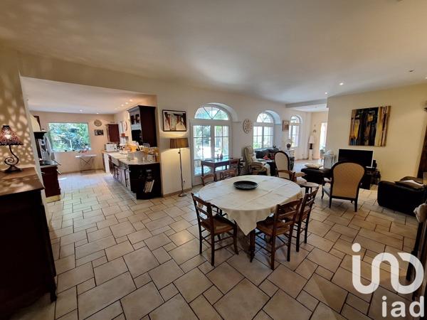 Maison de ville 12 pièces de 280 m² à Crest (26400)