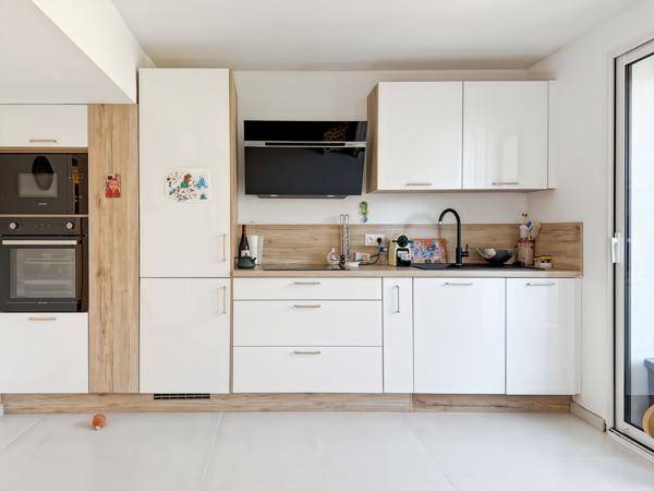 Mireval (34110) Maison 170 m2, 5 chambres, piscine, deux garages.