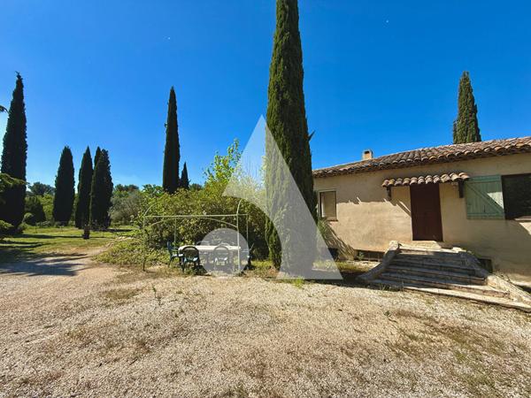Maison 12 pièces 323 m2