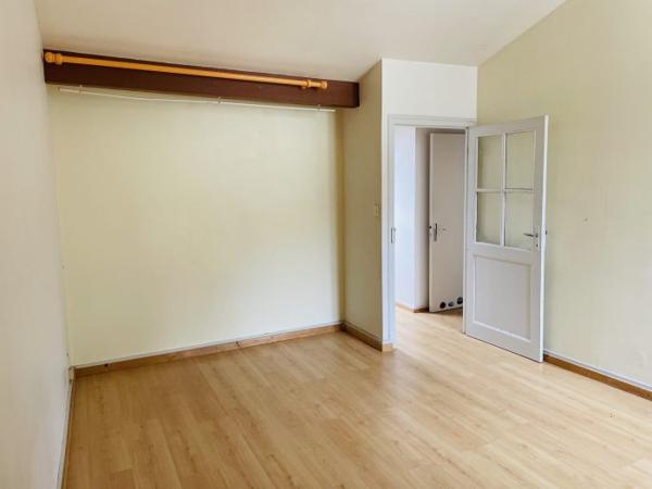 Maison immeuble Gémozac 220 m²