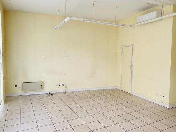 Maison immeuble Gémozac 220 m²