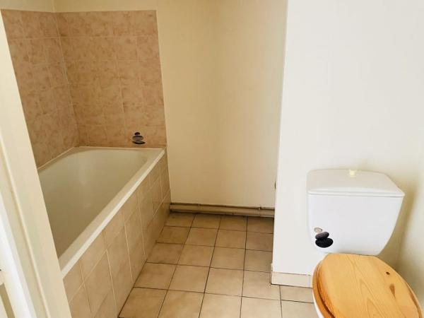 Maison immeuble Gémozac 220 m²