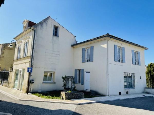 Maison immeuble Gémozac 220 m²